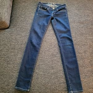 American Eagle size 6 skinny jeans